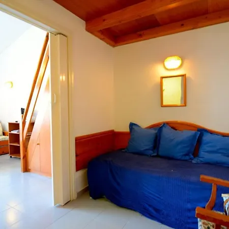 Apartman Argonavis 327 *